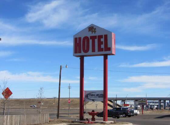 Reddy Hotel allows check-in for 18 year-old guests