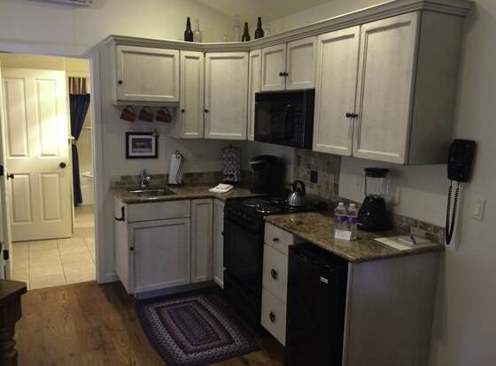 Bridge Street Cottages allows check-in for 18 year-old guests