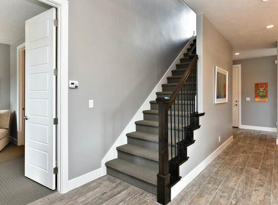 Snow Canyon Sunrise allows check-in for 18 year-old guests