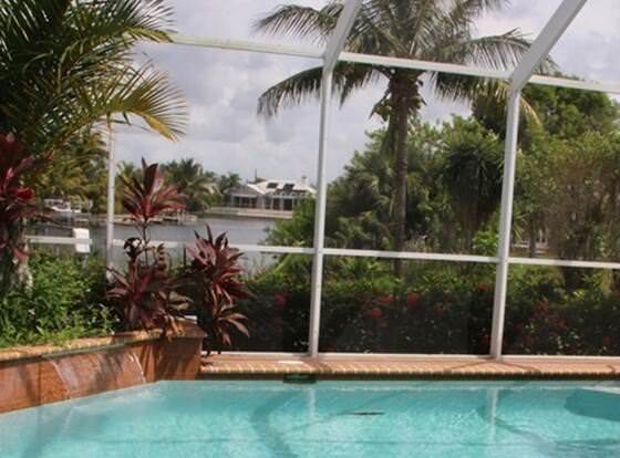 123CAPE Vacation Rentals allows check-in for 18 year-old guests