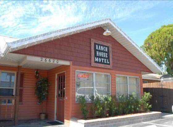 Buffalo Chips Ranch House Motel allows check-in for 18 year-old guests