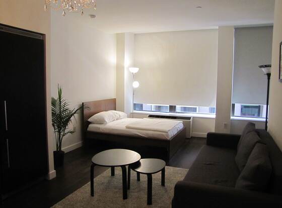 Harold Suites - Self Catering Apartments allows check-in for 18 year-old guests