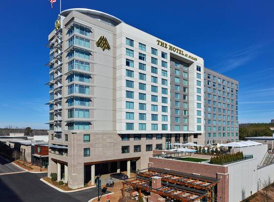 The Hotel at Avalon, Autograph Collection allows check-in for 18 year-old guests