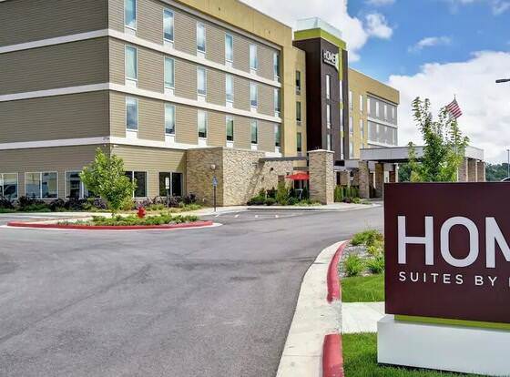 Home2 Suites by Hilton Suites Marysville allows check-in for 18 year-old guests