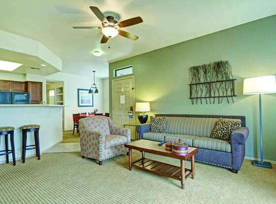 WorldMark Phoenix - South Mountain Preserve allows check-in for 18 year-old guests