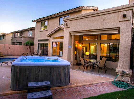 Chandler - 4 Bedroom Home - Chandler allows check-in for 18 year-old guests