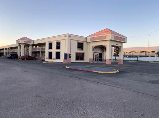 Baymont by Wyndham Odessa Highway 80 allows check-in for 18 year-old guests