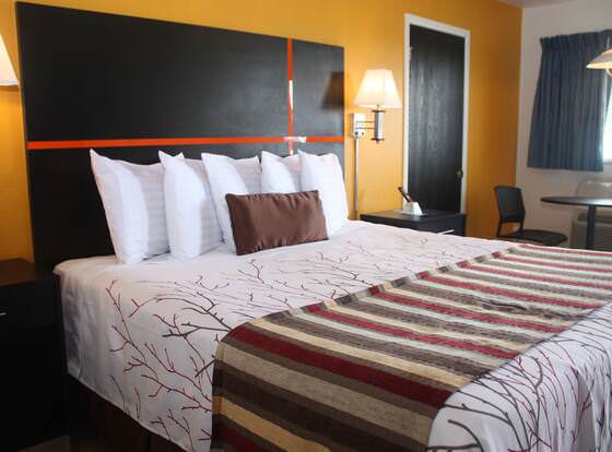 Chaparral Motor Inn allows check-in for 18 year-old guests