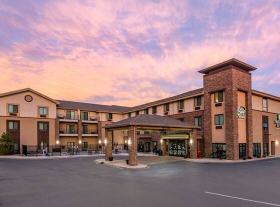 MainStay Suites Moab near Arches National Park allows check-in for 18 year-old guests