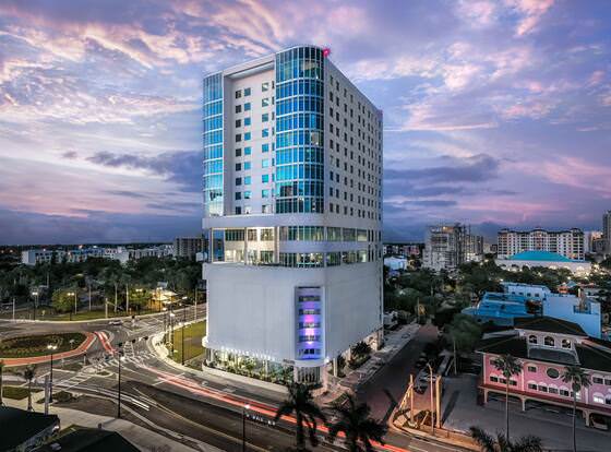 Embassy Suites by Hilton Sarasota, FL allows check-in for 18 year-old guests