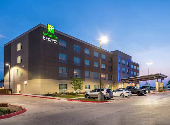 Holiday Inn Express Early, an IHG Hotel allows check-in for 18 year-old guests