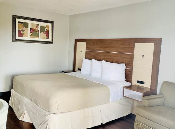 North Villa Inn allows check-in for 18 year-old guests