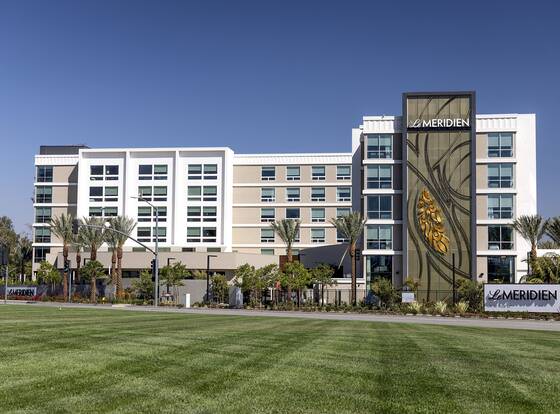Le Méridien Pasadena Arcadia allows check-in for 18 year-old guests