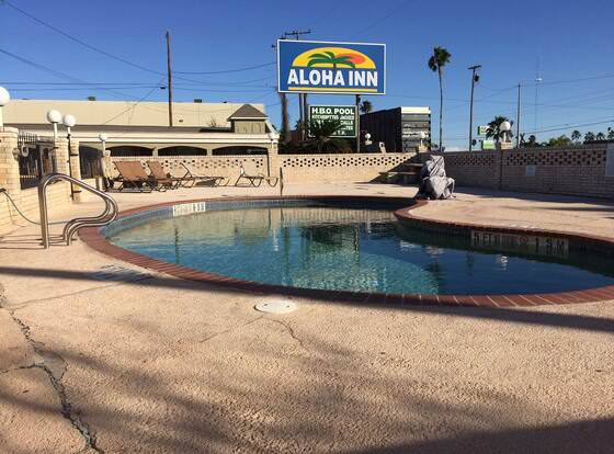 Aloha Inn allows check-in for 18 year-old guests