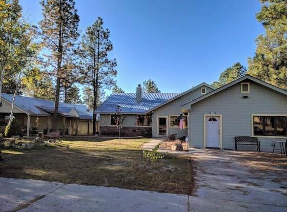 IVACAZ Suites on the Golf Course allows check-in for 18 year-old guests