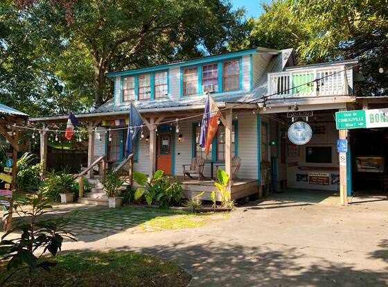 Blue Moon Guest House and Saloon allows check-in for 18 year-old guests