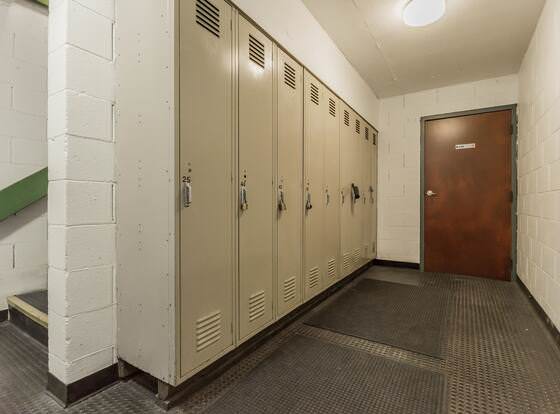 Crestview B44 allows check-in for 18 year-old guests