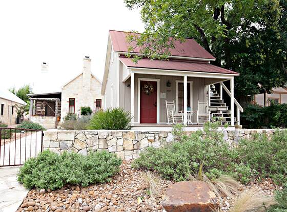 Das Solheid Sunday House allows check-in for 18 year-old guests