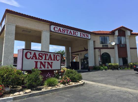 Castaic Inn Near Six Flags Magic Mountain allows check-in for 18 year-old guests