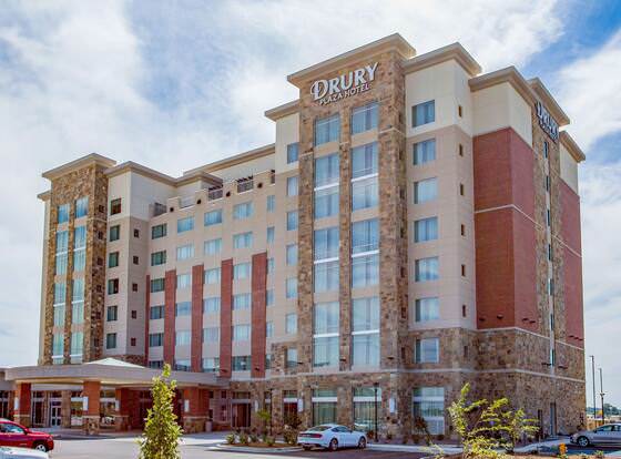 Drury Plaza Hotel Cape Girardeau Conference Center allows check-in for 18 year-old guests