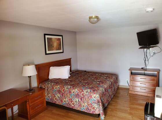 Lazy T Motel allows check-in for 18 year-old guests