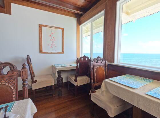 Hilo Bay Oceanfront B&B allows check-in for 18 year-old guests