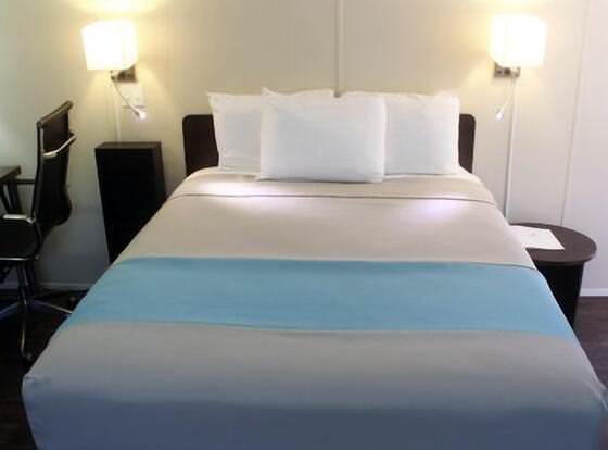 Shale Lodge Pleasanton allows check-in for 18 year-old guests