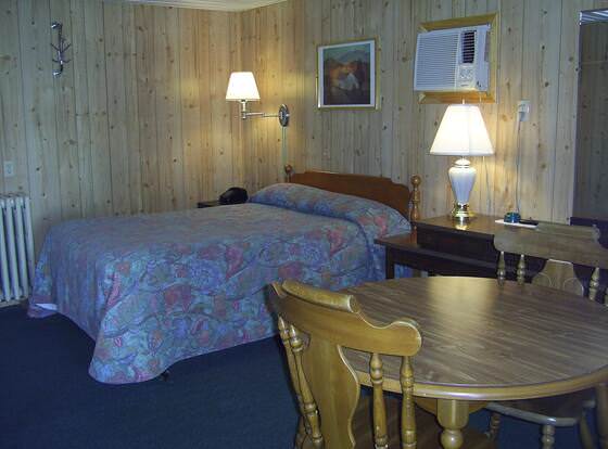 Cedar Grove Motel allows check-in for 18 year-old guests