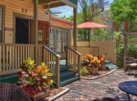 Agustin Inn allows check-in for 18 year-old guests