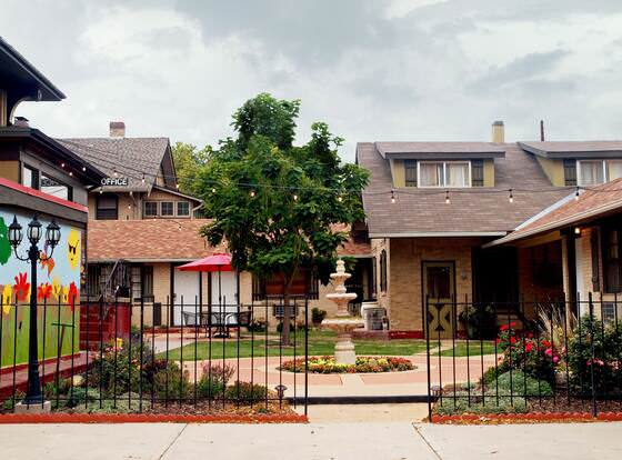 The Crest Motel in Colorful Colorado allows check-in for 18 year-old guests