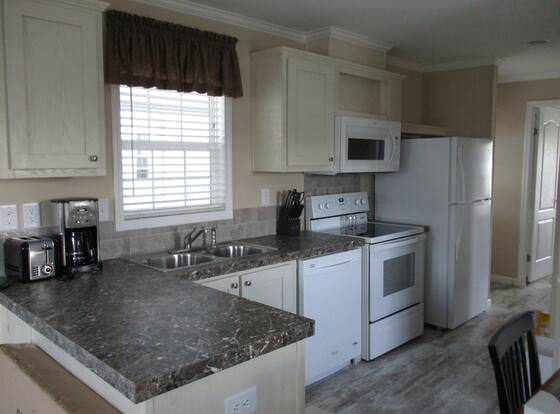 Rainbow Village of Zephyrhills allows check-in for 18 year-old guests