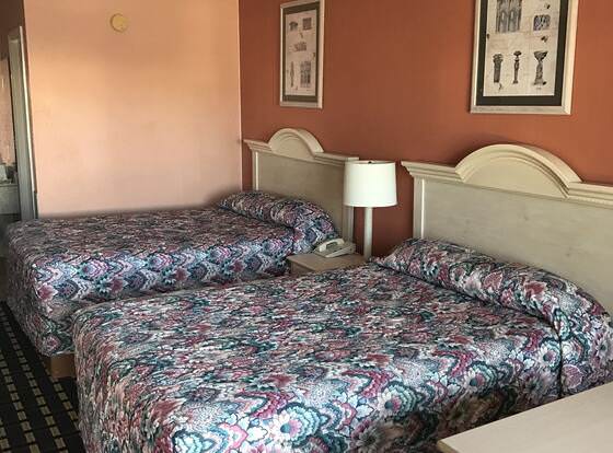 Relax Inn allows check-in for 18 year-old guests