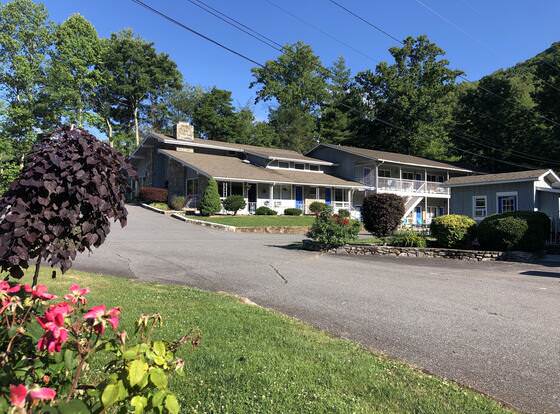 Meadowlark Motel with Restaurant & Bar allows check-in for 18 year-old guests