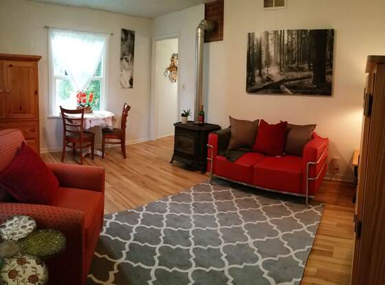 Cute Smarthouse Granite near Lake 1 allows check-in for 18 year-old guests