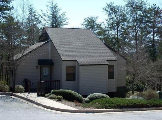 IGLS Resort Villas allows check-in for 18 year-old guests