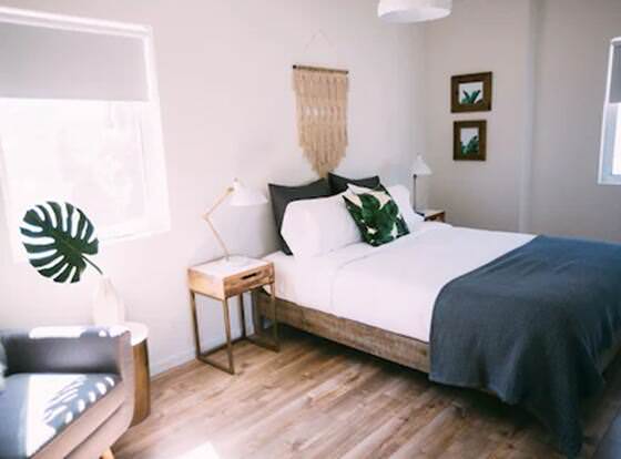 Noon on Sunset Hill allows check-in for 18 year-old guests