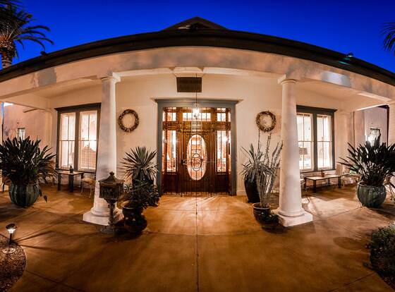 The Blenman House Inn allows check-in for 18 year-old guests