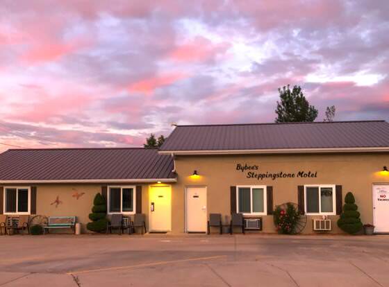 Bybee's Steppingstone Motel allows check-in for 18 year-old guests