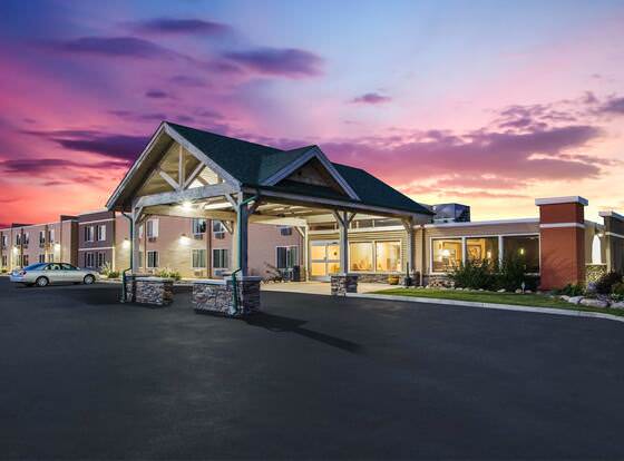 AmericInn by Wyndham Baxter Brainerd allows check-in for 18 year-old guests