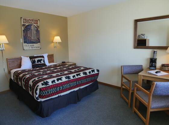 City Center Motel allows check-in for 18 year-old guests