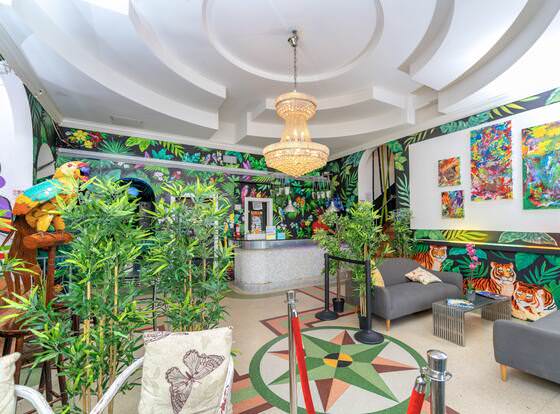 South Beach Rooms and Hostel allows check-in for 18 year-old guests