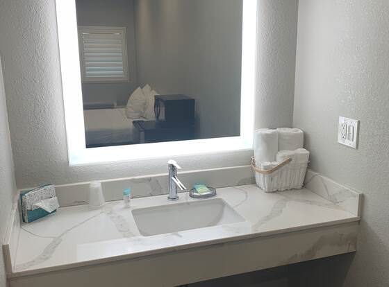 Elmwood Motel allows check-in for 18 year-old guests