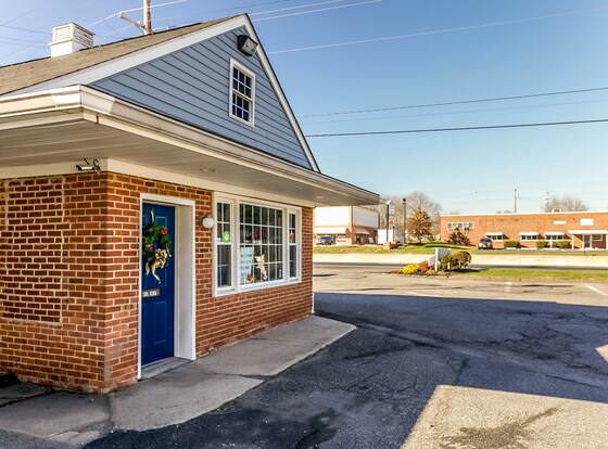 White Marsh Motel allows check-in for 18 year-old guests