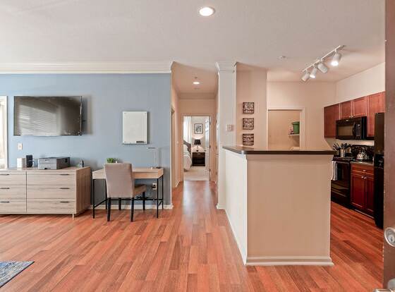 Apartment near Suntrust Park allows check-in for 18 year-old guests