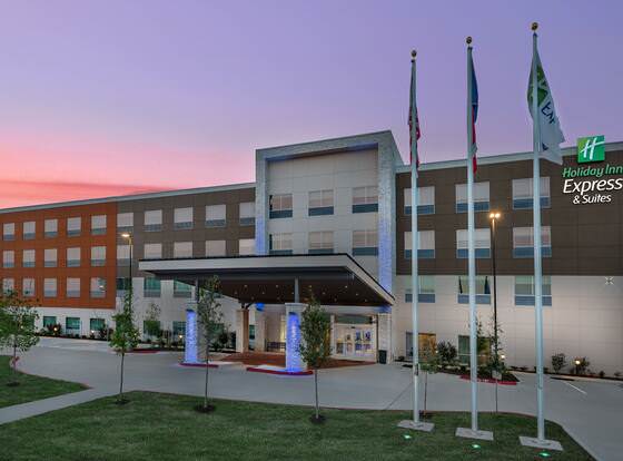 Holiday Inn Express & Suites Bryan, an IHG Hotel allows check-in for 18 year-old guests