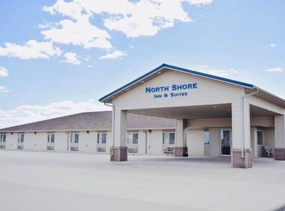 North Shore Inn & Suites allows check-in for 18 year-old guests