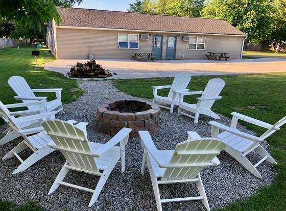 Little Ted's Cottages allows check-in for 18 year-old guests