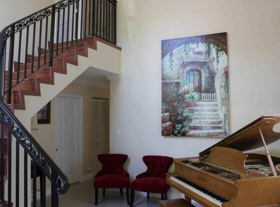 CACHA GARIN ART HOUSE allows check-in for 18 year-old guests