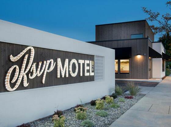 RSVP Hotel allows check-in for 18 year-old guests