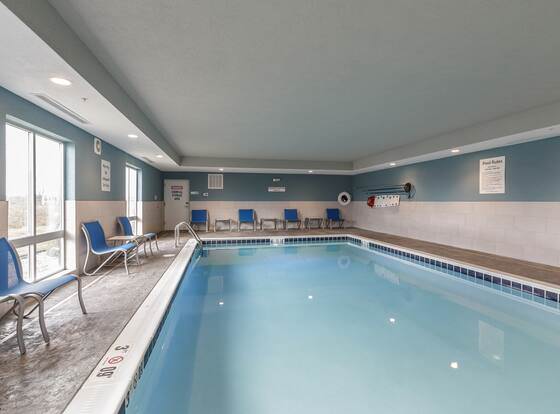 Holiday Inn Express & Suites South Bend - South, an IHG Hotel allows check-in for 18 year-old guests